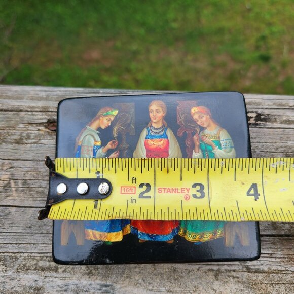 Hand-Painted one of a kind Rare Fredoskino Lacquer Box 1983 Signed Russian Folk - Picture 2 of 12